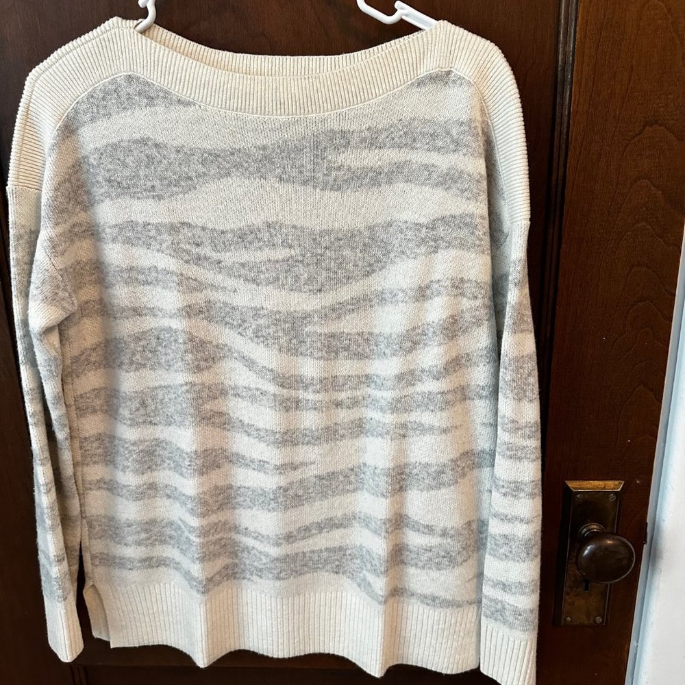LOFT sweater